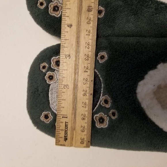 Vera Bradley Grogu Baby Yoda Medallion Cozy Life Slippers Sz Small - Picture 7 of 8